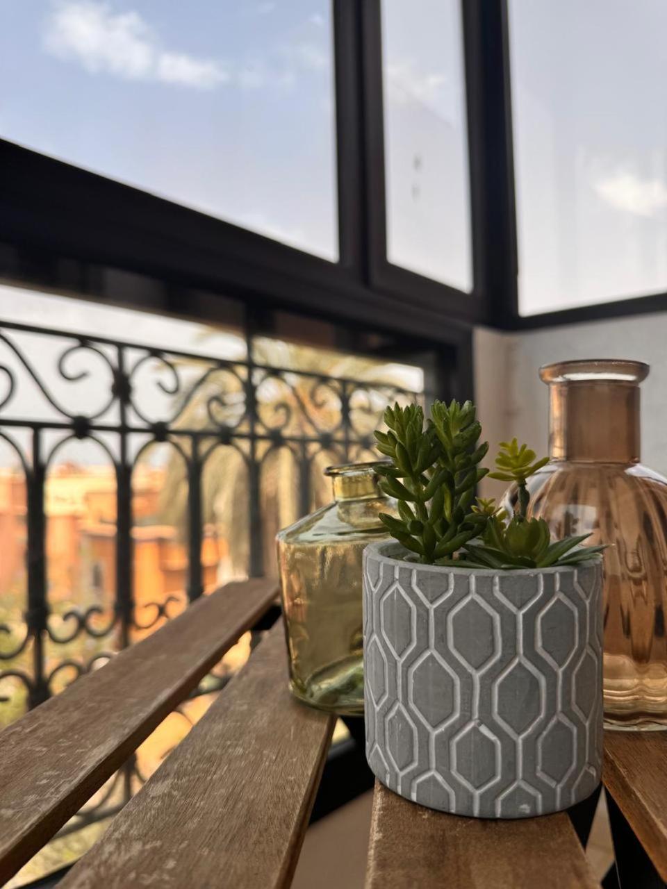 Appartement Malak - Residence Avec Piscine, Wifi, Gardien H24 Marrakesh Buitenkant foto
